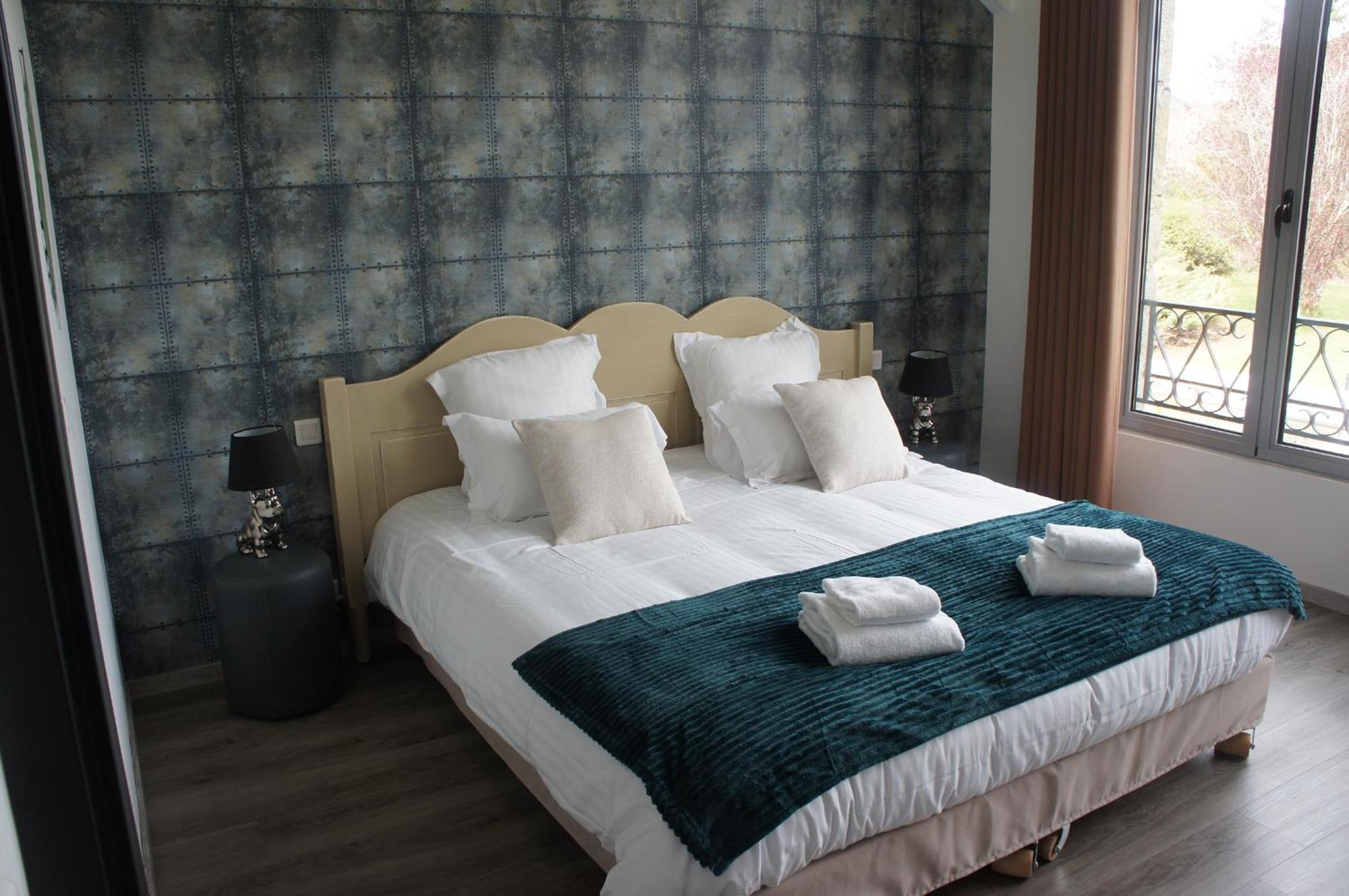 Logis Hotel Auberge De Cartassac Cressensac-Sarrazac Экстерьер фото