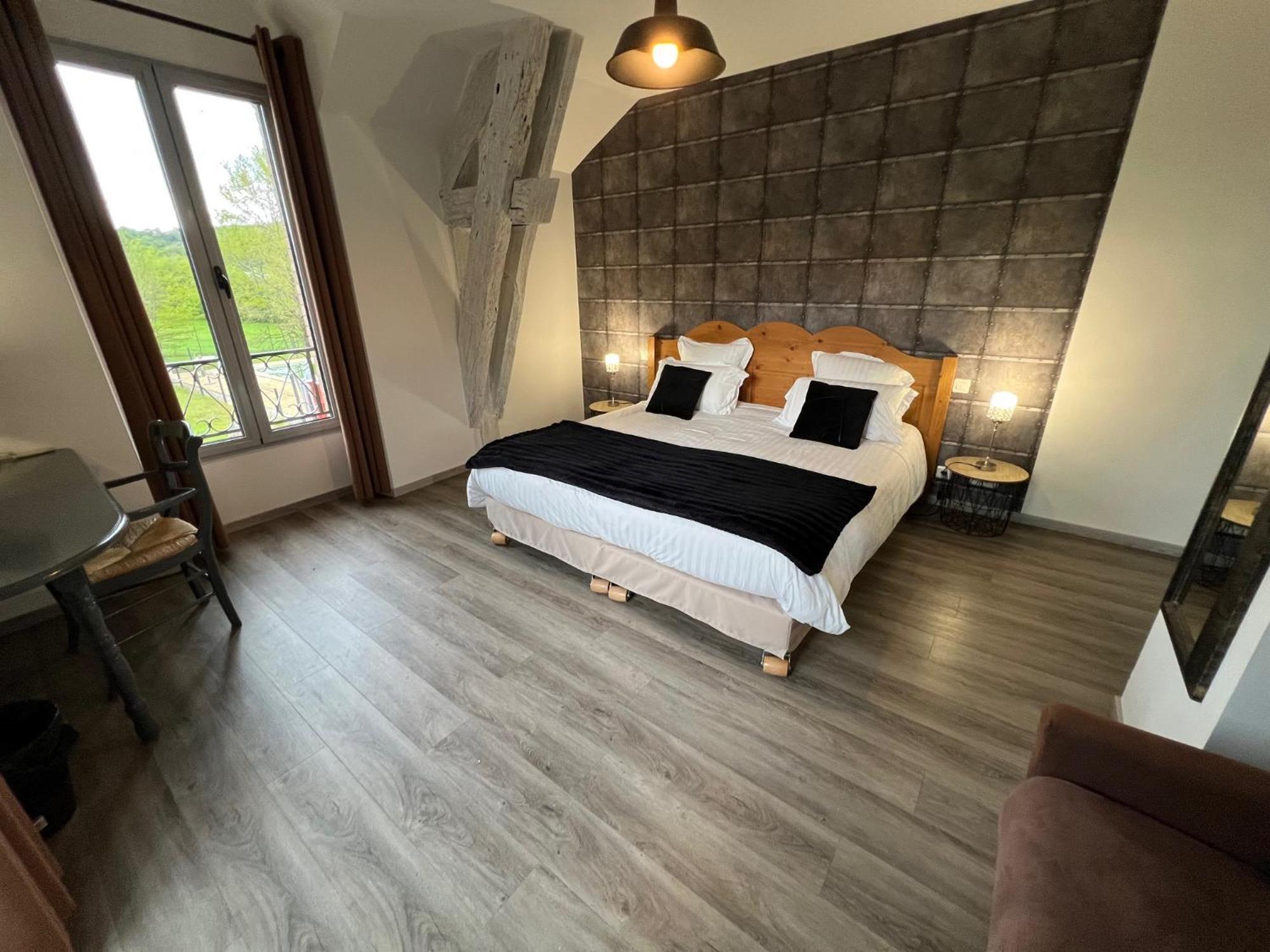 Logis Hotel Auberge De Cartassac Cressensac-Sarrazac Экстерьер фото