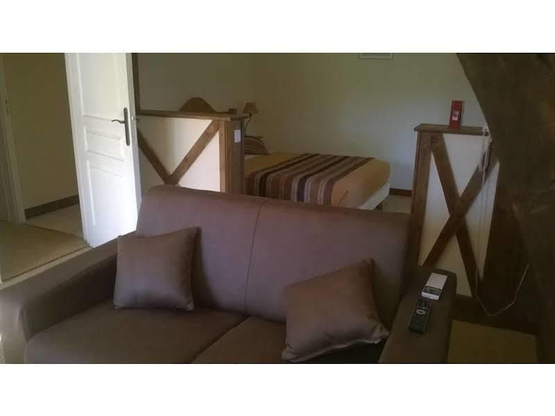 Logis Hotel Auberge De Cartassac Cressensac-Sarrazac Экстерьер фото